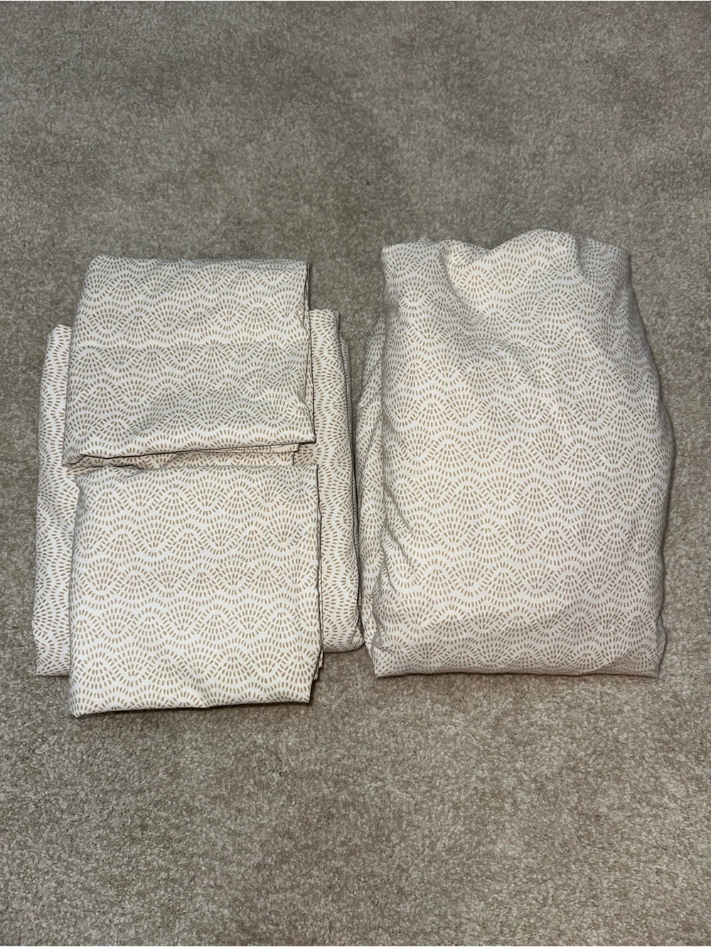 Mainstays Cream and Light Taupe Wave Dot Cotton Bedding Set